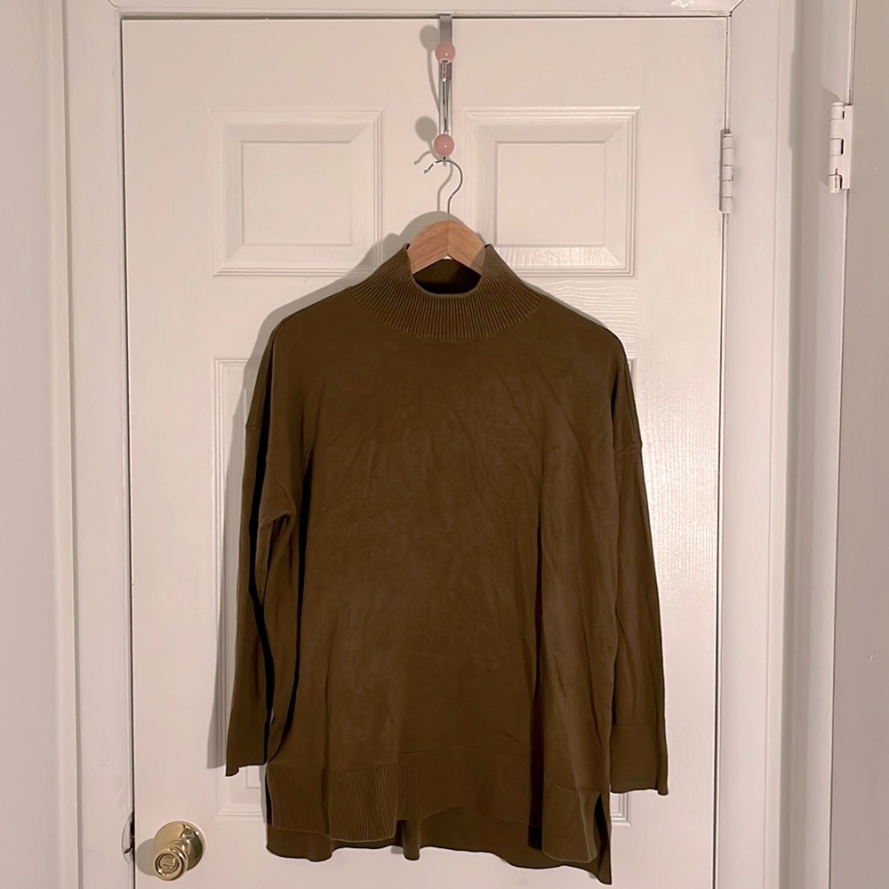 EUC dark green tunic sweater